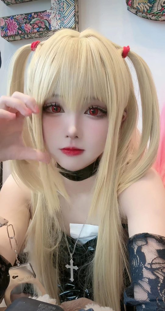 Shimianxiong Misa cosplay