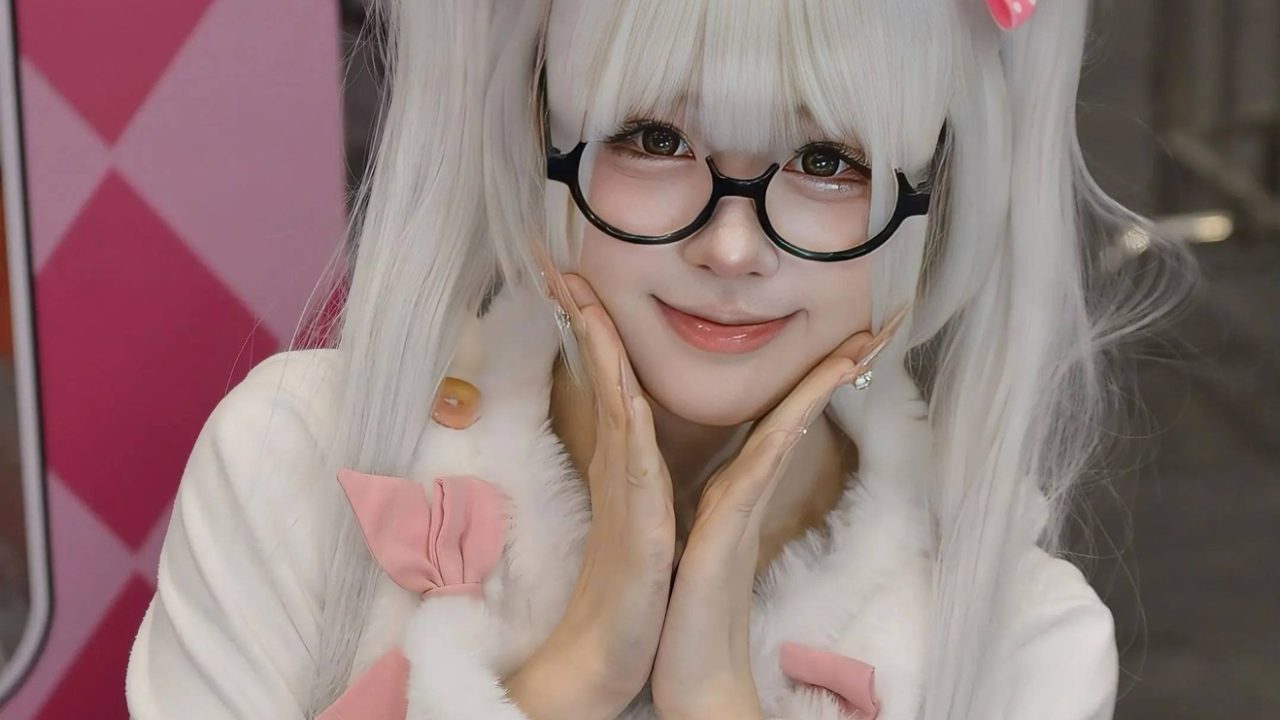 Shimianxiong Cosplay New Photo Set Is So Cute It Melts Fans’ Hearts